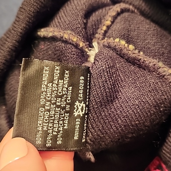 Cavaliers beanie - Picture 6 of 6